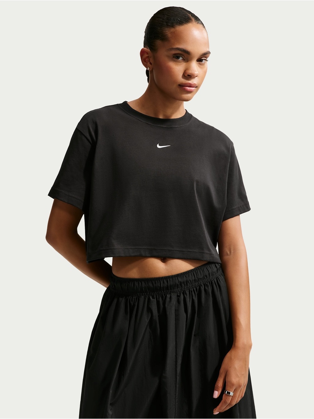 Women’s The Nike Tee Black Cropped Crew Tee with White Swoosh. Medium- Slim -fit